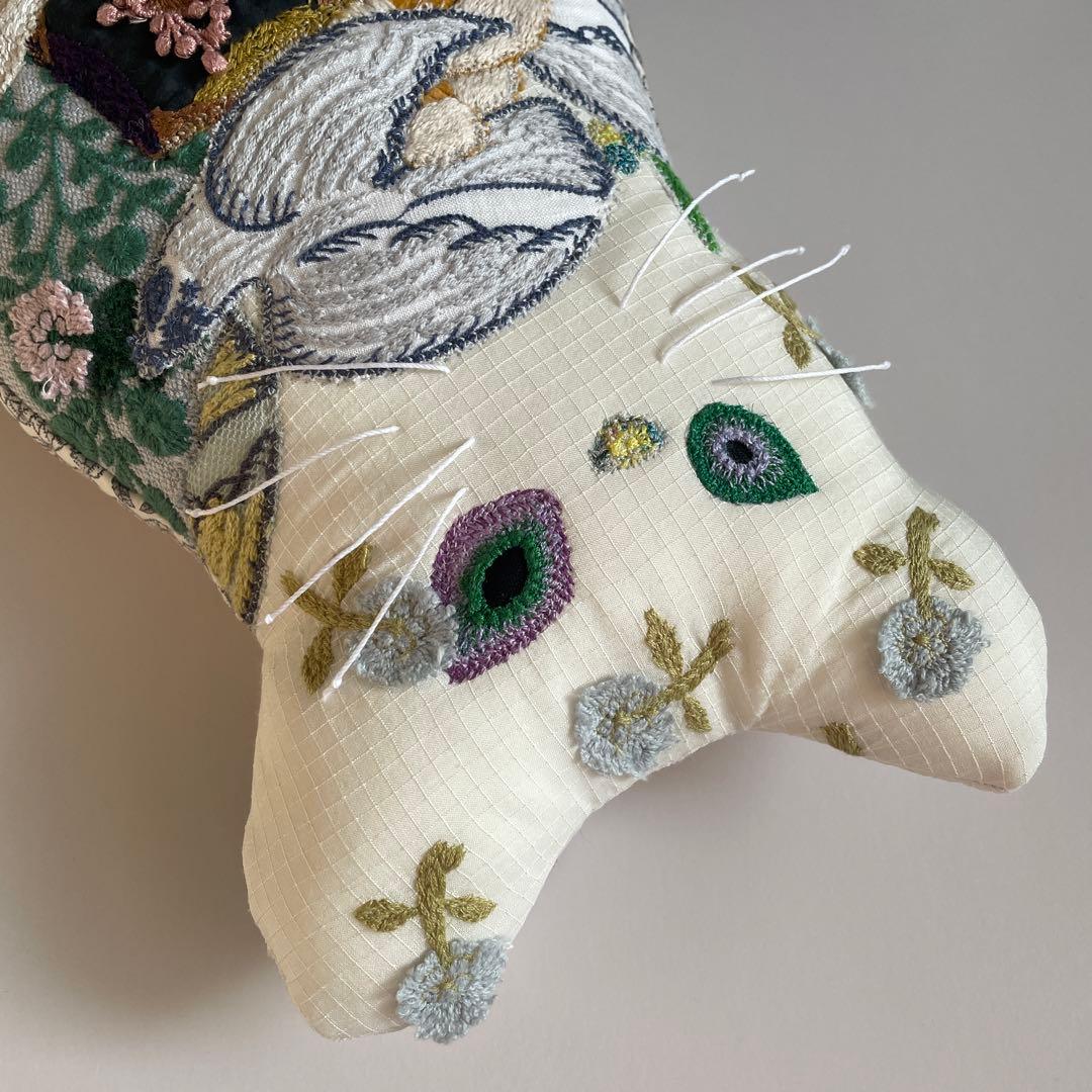 ミナペルホネン ハンドメイド オッドアイ ⭐猫 (*ΦωΦ)白猫さんb5