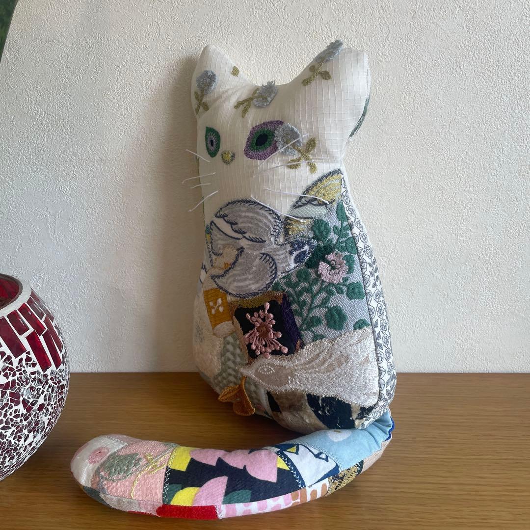 ミナペルホネン ハンドメイド オッドアイ ⭐猫 (*ΦωΦ)白猫さんb5