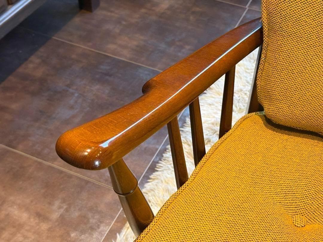 希少　尾州生地　リメイク　カリモク　3人用ソファ　クラシック　コロニアル　SRZ