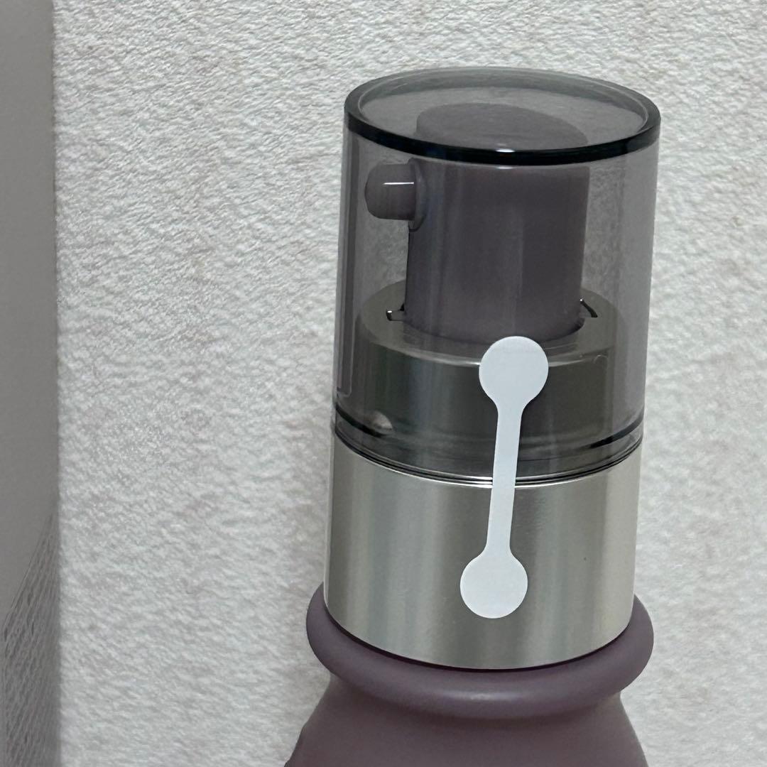 【新品未開封】IGNIS モイスチュアライジング エフフォーリアエッセンス