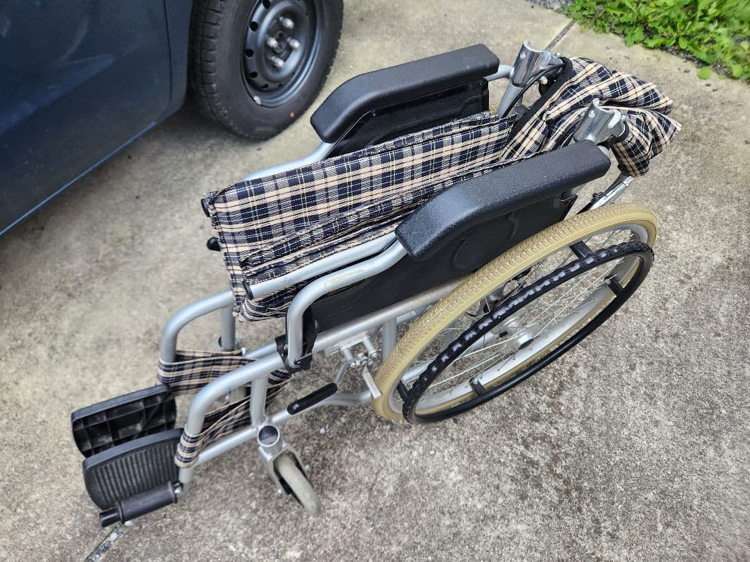 今だけ価格…介護用品！送迎用！自走用？介助用車椅子？～車いす～車イス