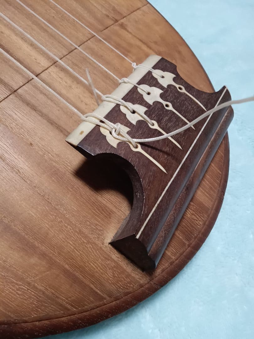 価格ご相談ください。薩摩琵琶 筑前琵琶 和楽器です。弦は新品 分解