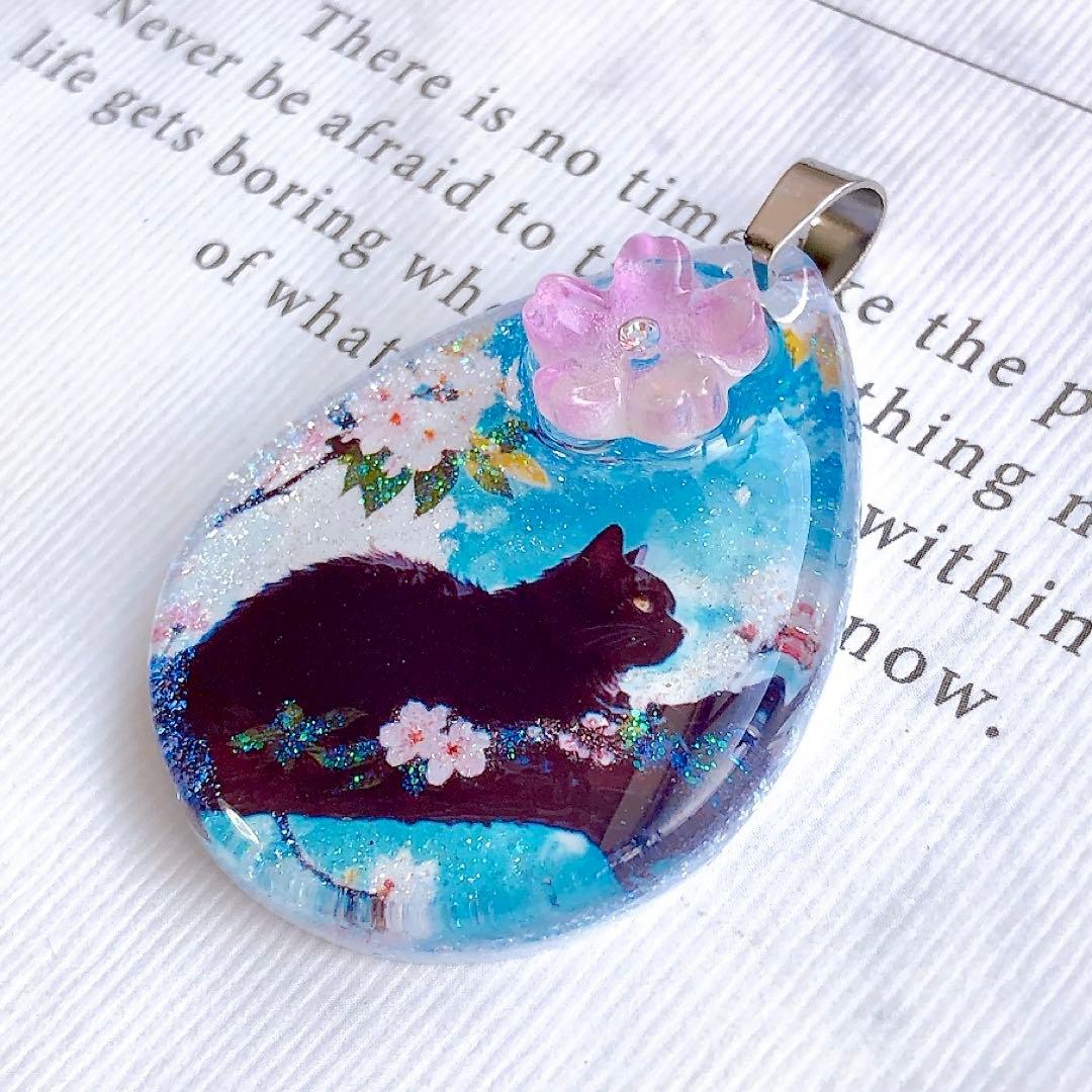同梱値引100円❤️No.2389 レジン ペンダントトップ 猫 ネコ ねこ ♡