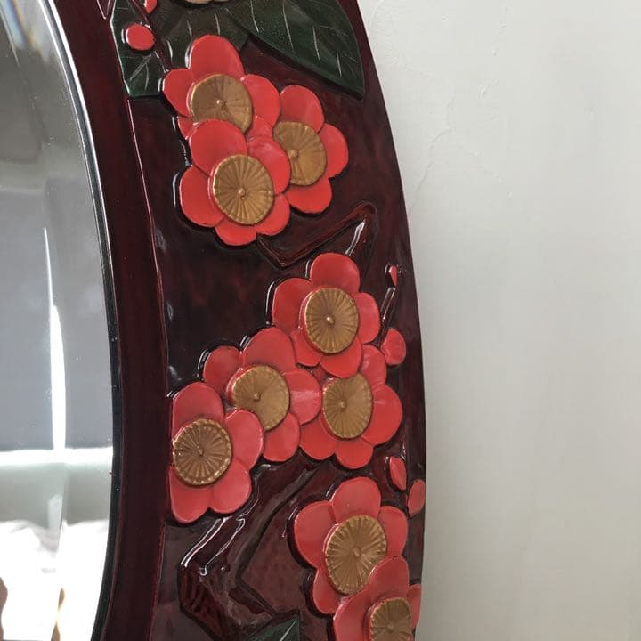 壁掛け鏡 木製 漆 花 彫刻 オーバル 楕円 和 工芸　ミラー
