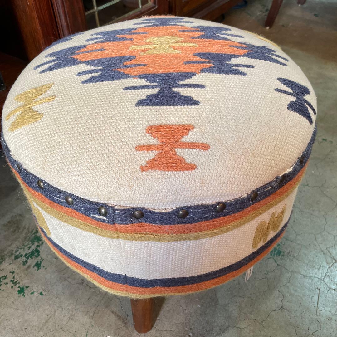 アンティーク・北欧風・木製脚付きスツール N e works