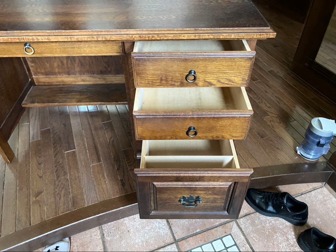 木製ダークブラウンデスク 引き出し3つ付き