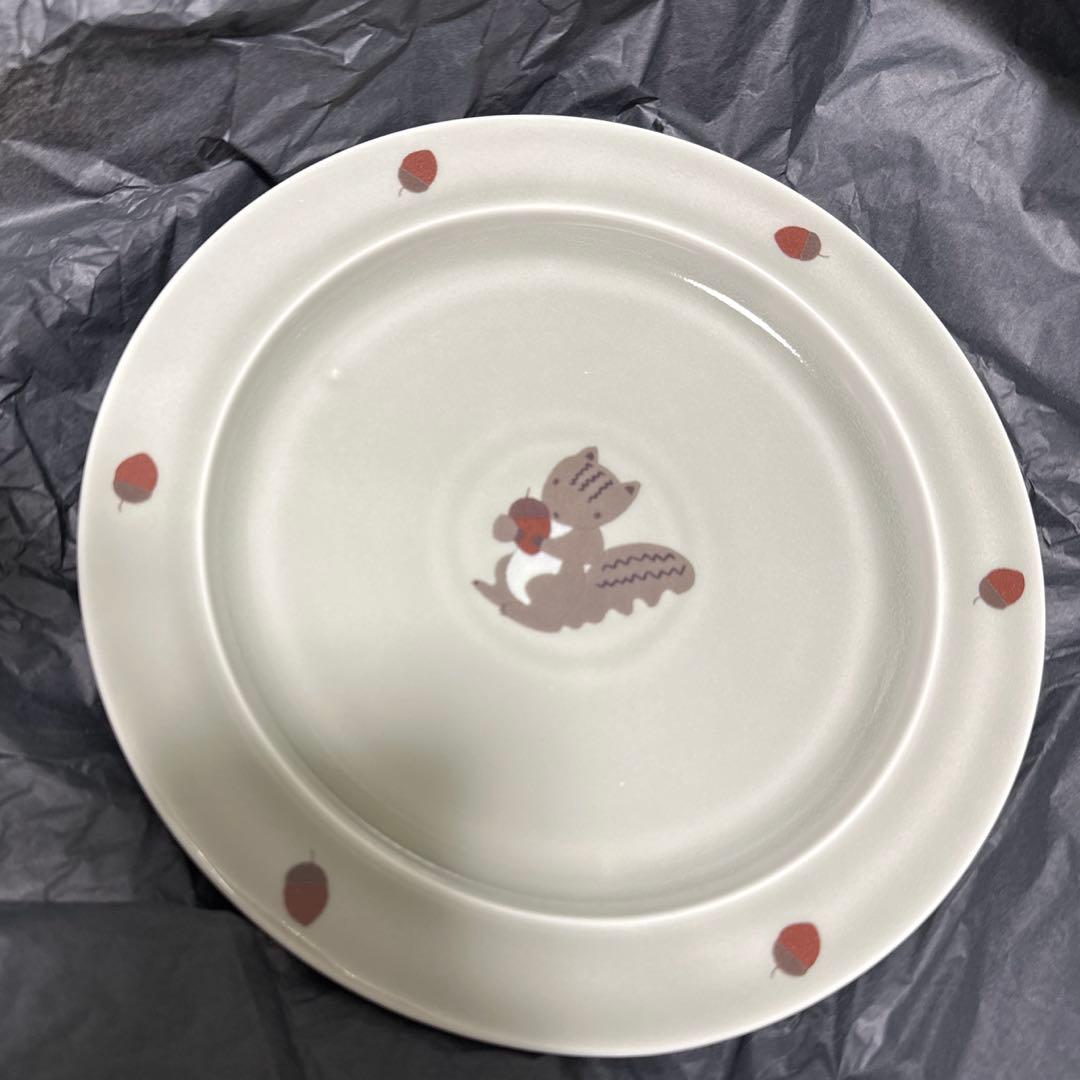 【新品未使用】ファミリア　イイホシユミコ　familiar お皿　プレート