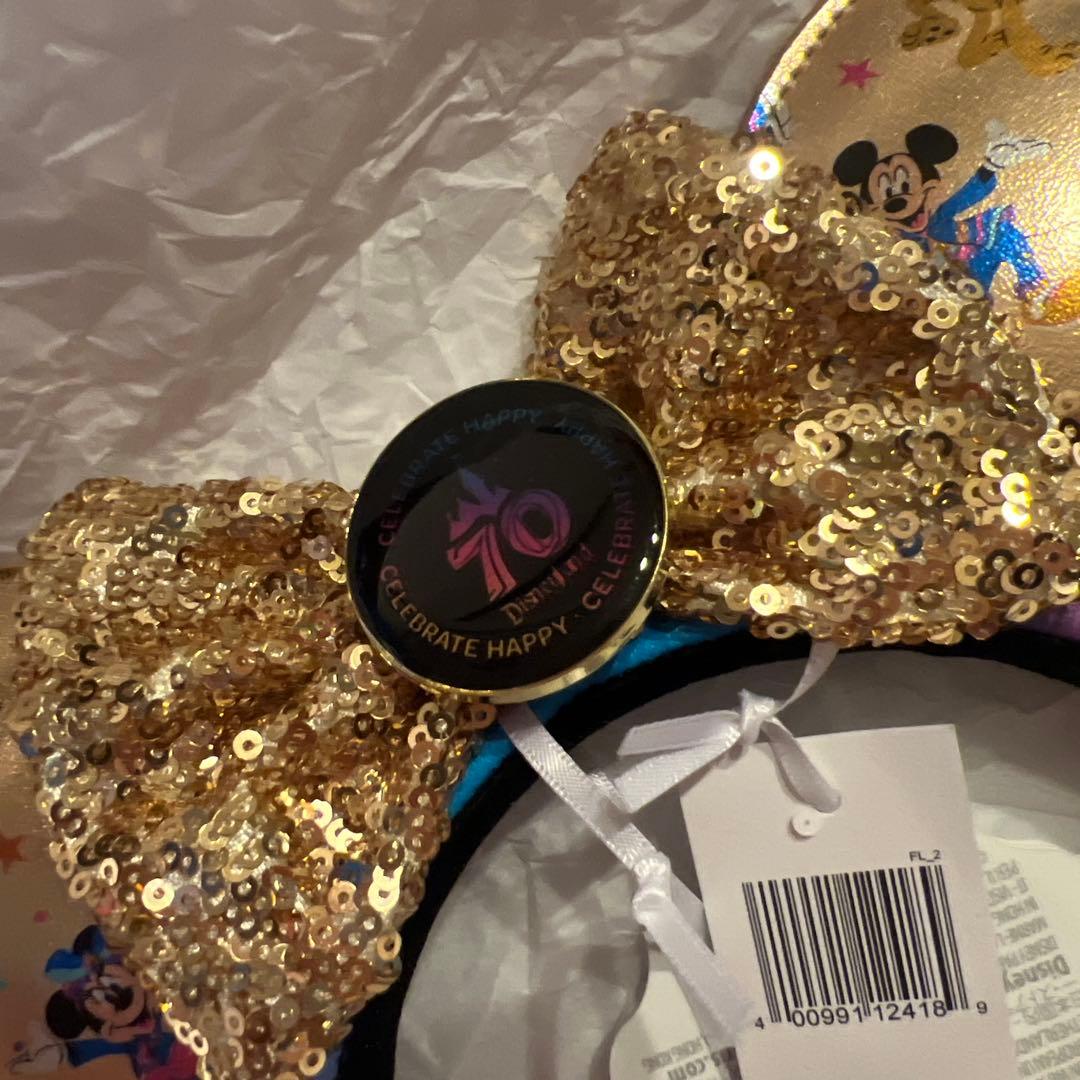 新品！カリフォルニアディズニー 70周年 カチューシャ ゴールド - メルカリ