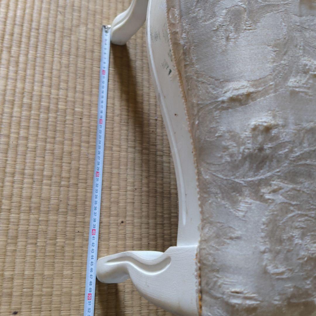 ロココ調　ホワイト クラシックチェア 使用感あり　ホワイト植木鉢金のなる木