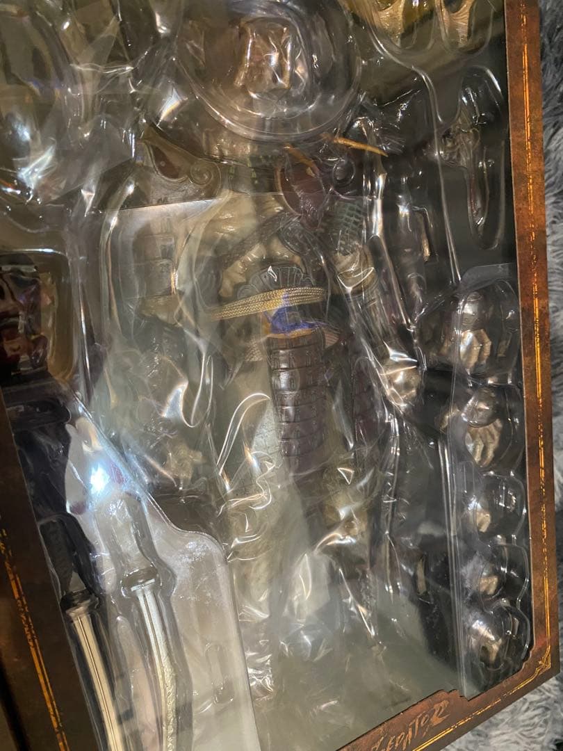 【未使用】HOTTOYS サムライプレデター フィギュア