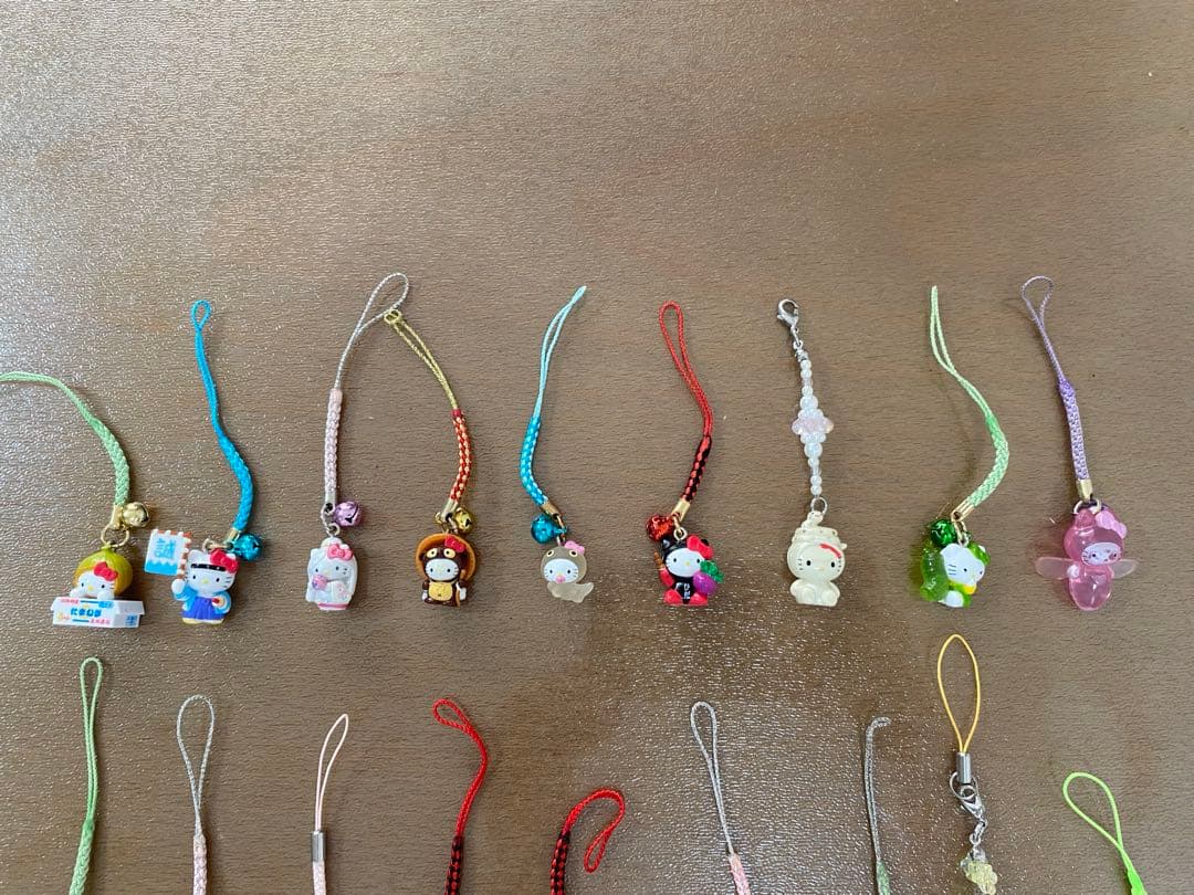 ハローキティ ご当地ストラップ他 29個セット