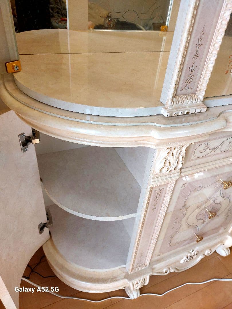 サルタレッリヴェルサイユキャビネット