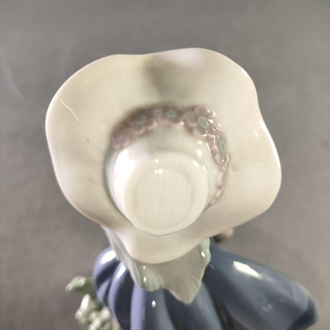 A1075-2/LLADRO/リヤドロ/きれいな花ばかり/陶器/人形/フィギュア