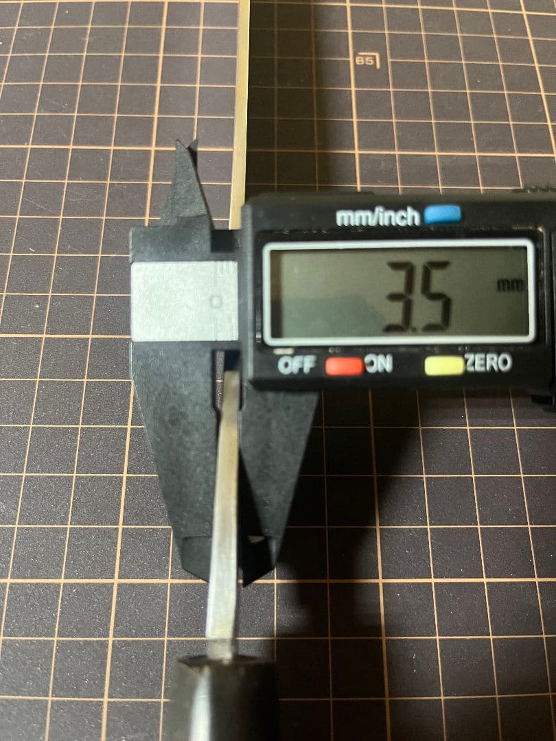 かね惣 柳刃包丁 鏡面 フグ引き 刃渡り24cm ８寸 水牛柄