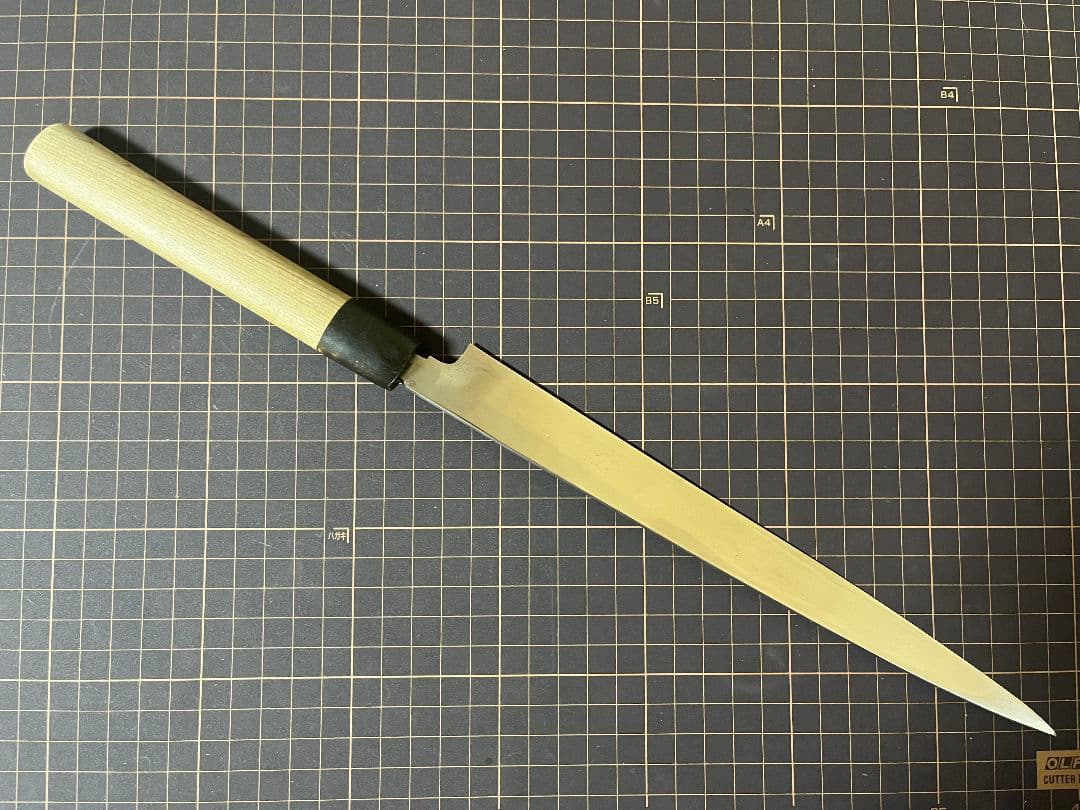 かね惣 柳刃包丁 鏡面 フグ引き 刃渡り24cm ８寸 水牛柄