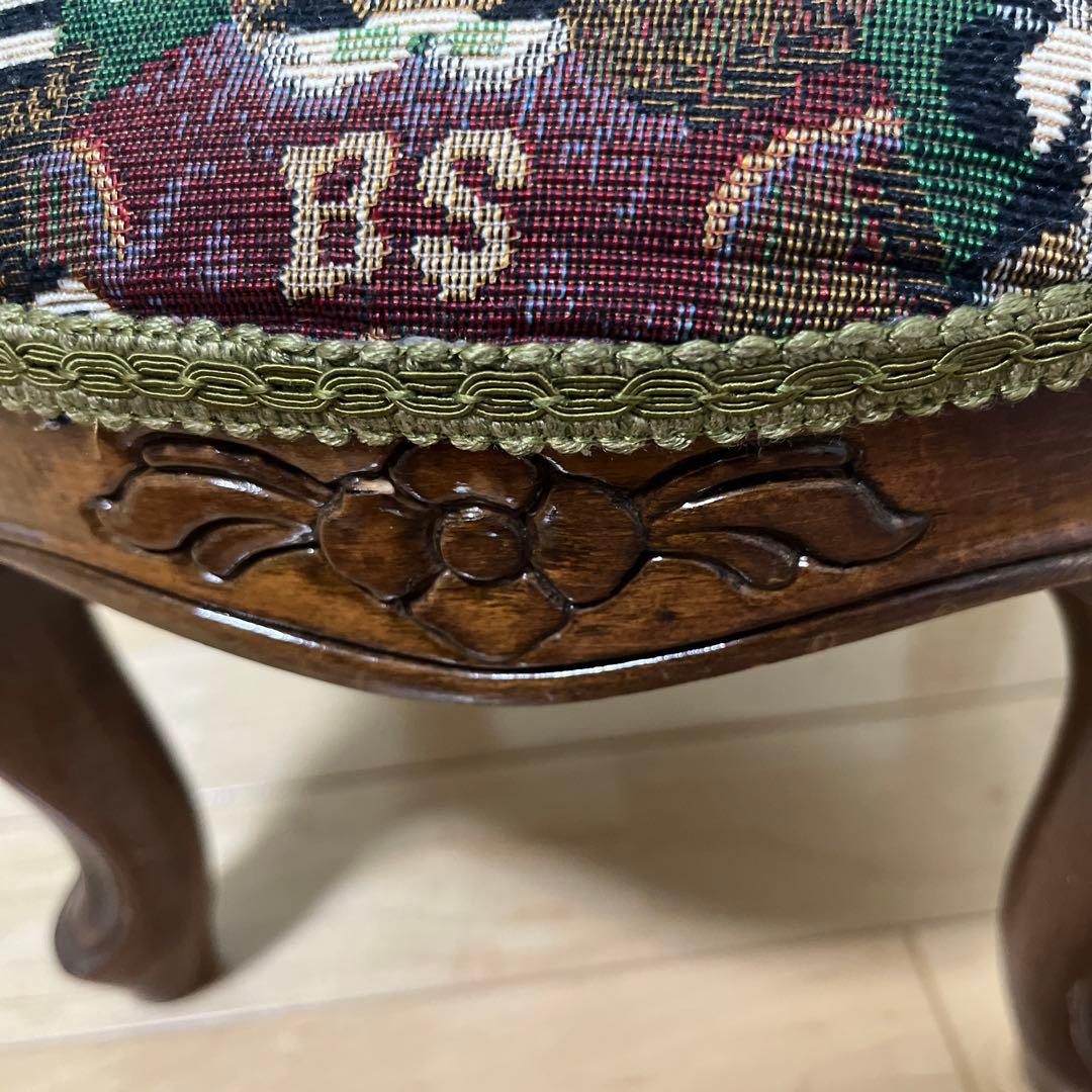 イタリア製？　ゴブラン織　ミニスツール　熊　猫足　ミニチェアー