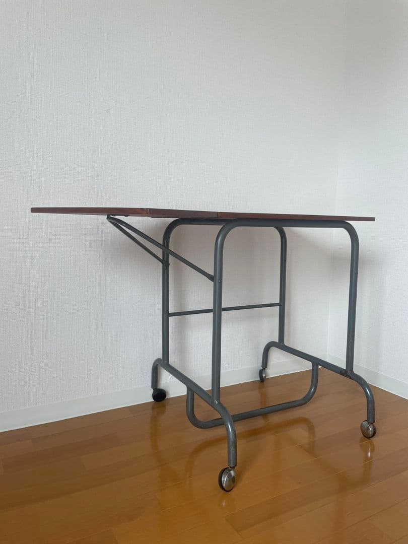 karf購入 デンマーク製 ビンテージ ドロップリーフ サイズテーブル ワゴン