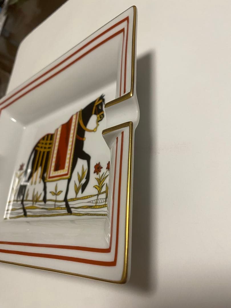 HERMES 陶器製馬柄アッシュトレイ