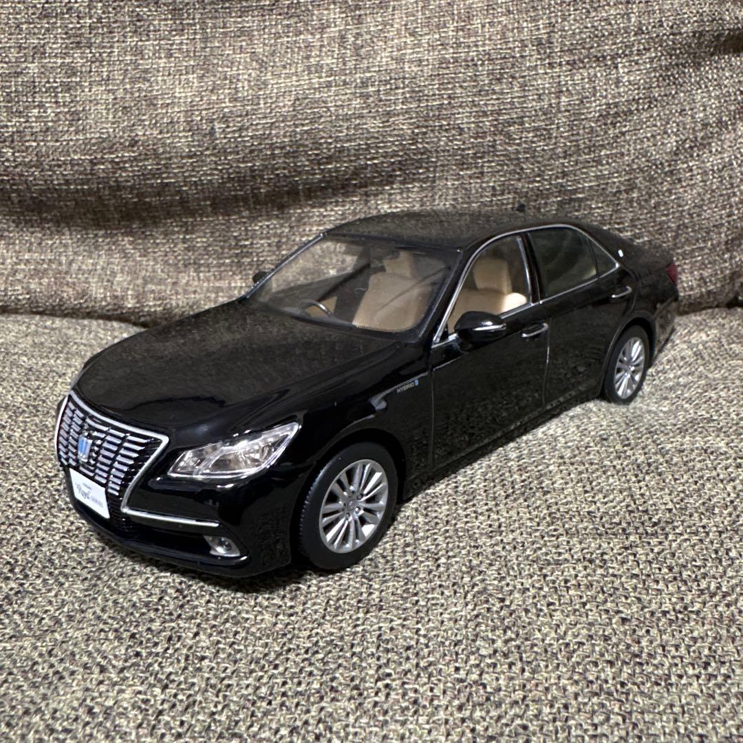 1/30 トヨタ クラウン ロイヤルサルーン カラーサンプル 非売品