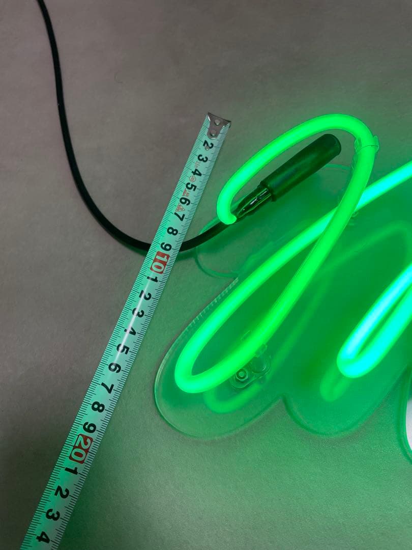 緑色ネオンライト Monstera 約50cm