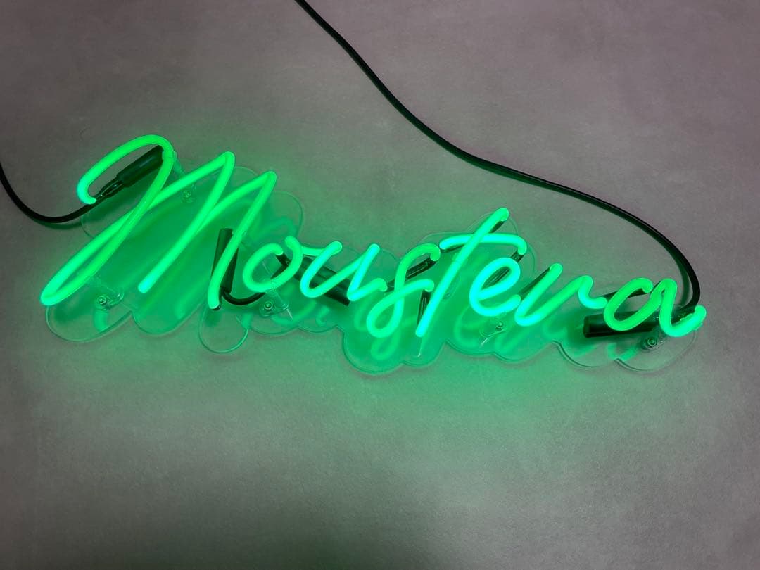 緑色ネオンライト Monstera 約50cm