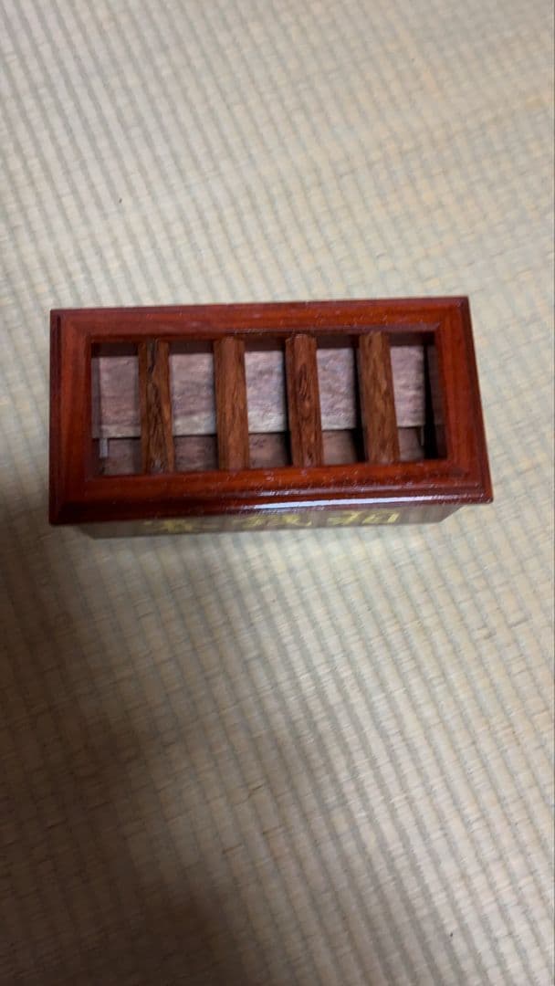 お賽銭箱　材質カリン（花梨）