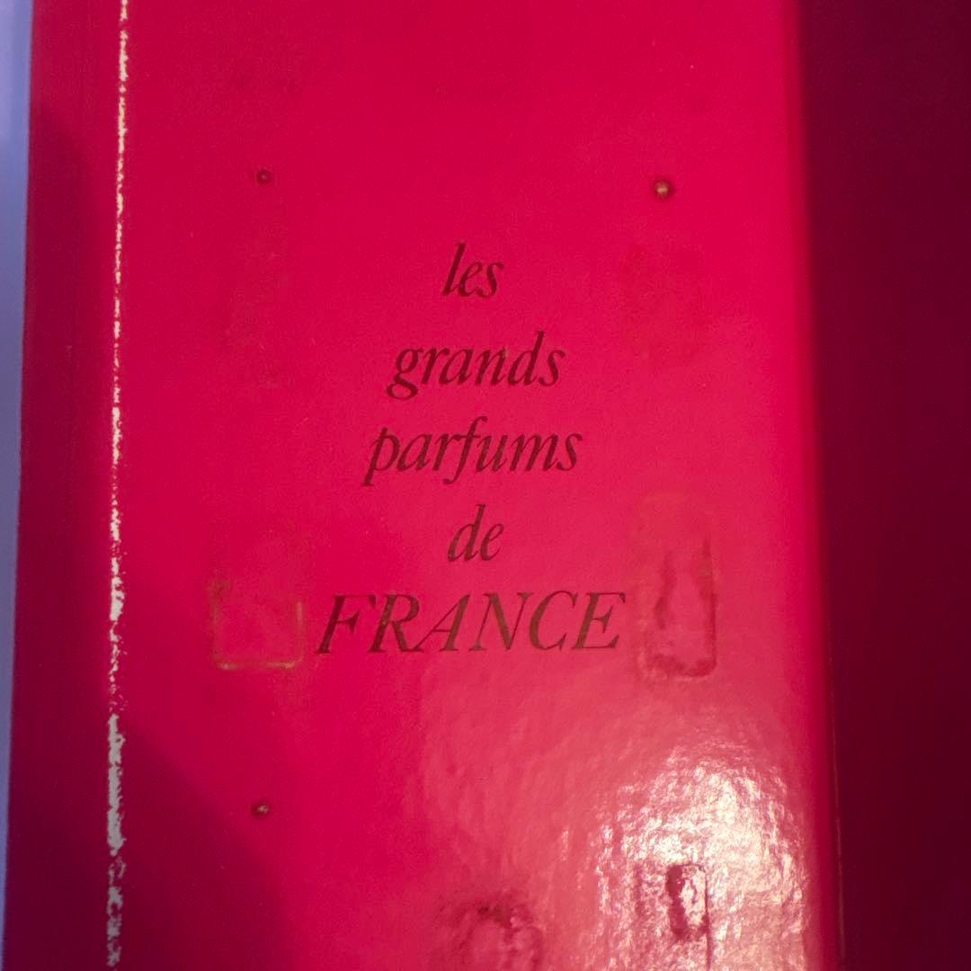 未開封 フランス製 香水 ピンクボックス