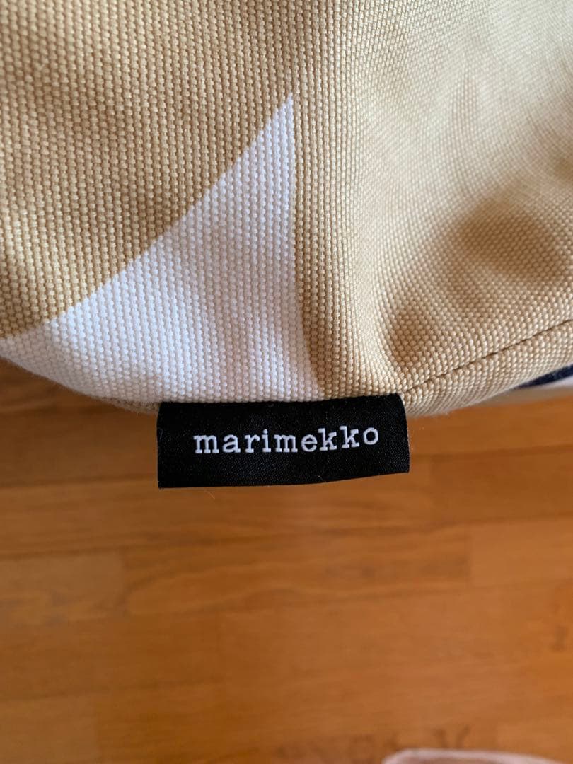 正規品！marimekko 花柄ビーズクッション