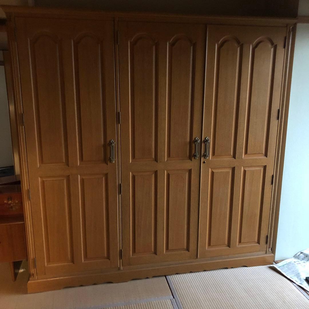 超美品　再お値下げ！横幅178cm高級洋服タンス高さ179