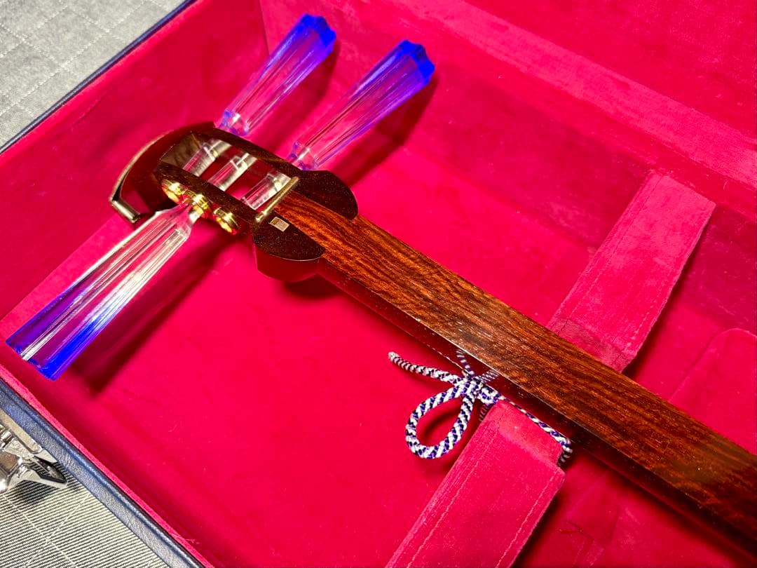 【虎杢】津軽三味線 金細 K9 綾杉胴 極上 トチ 紅木 糸巻 胴掛 美品 太棹