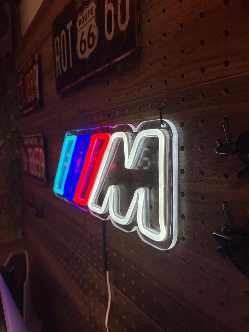 BMW Mロゴ ネオンライト