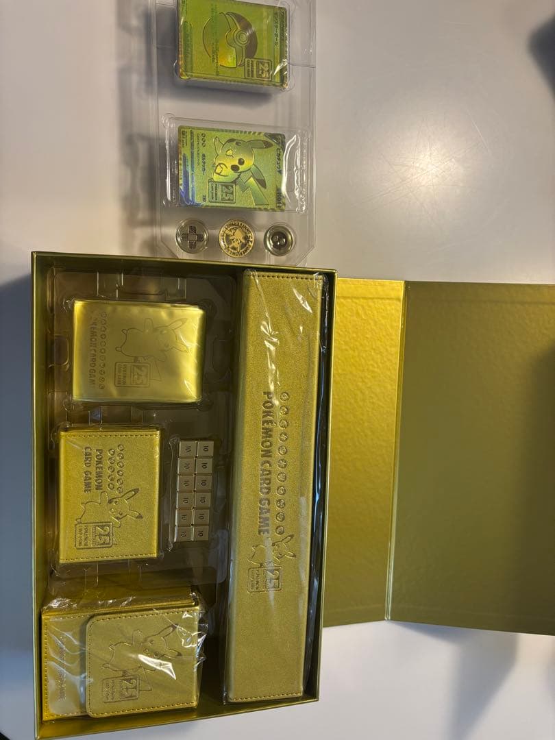 ポケモンカード　25周年記念 ゴールデンボックス