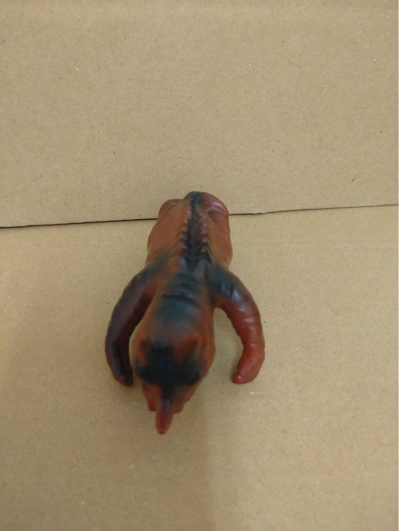 大里玩具　指人形　ネロンガ　ソフビ