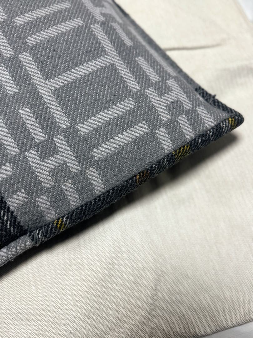 HERMES エルメス クッション