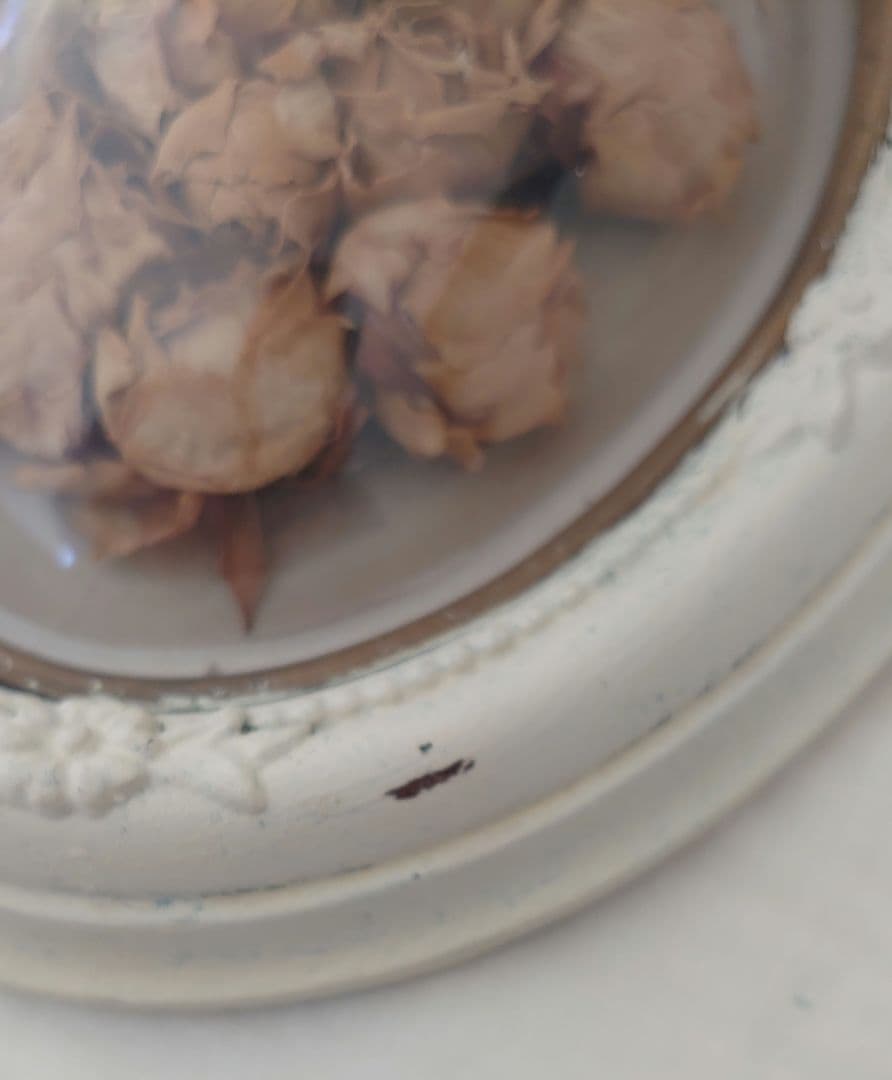 オバール型　フレーム飾り　薔薇ドライフラワー