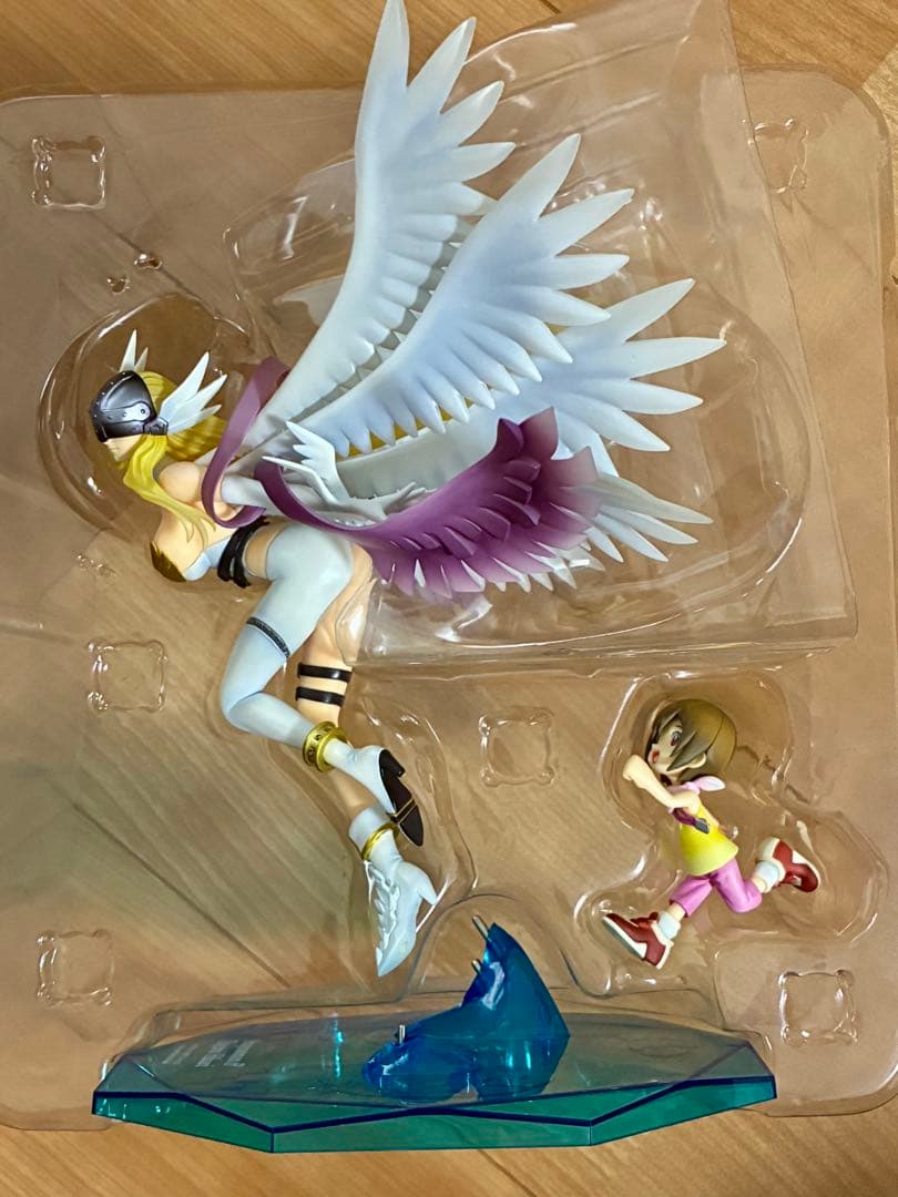 エンジェウーモン&八神ヒカリ　デジモンアドベンチャー　フィギュア　G・E・M