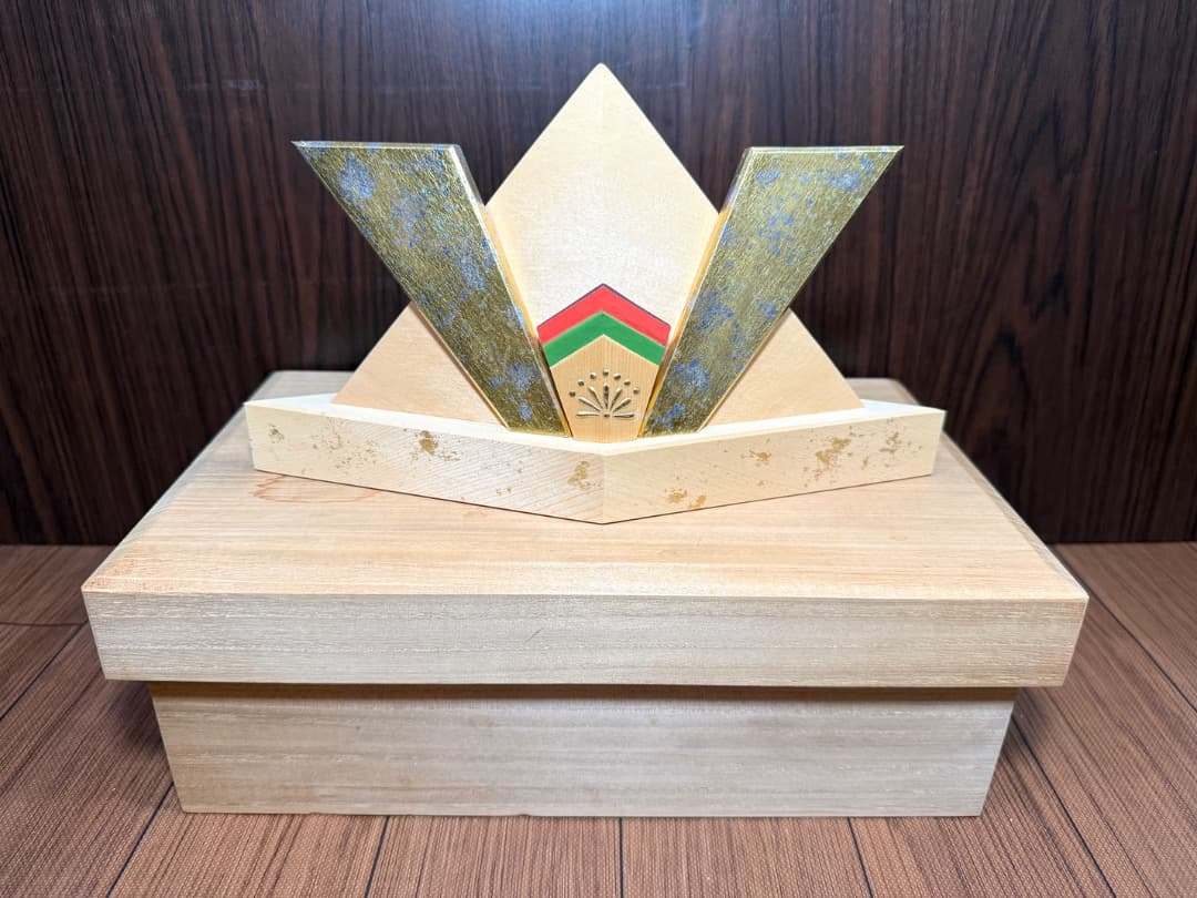 【新品】木製 兜 金箔 桐製 京都大丸で購入