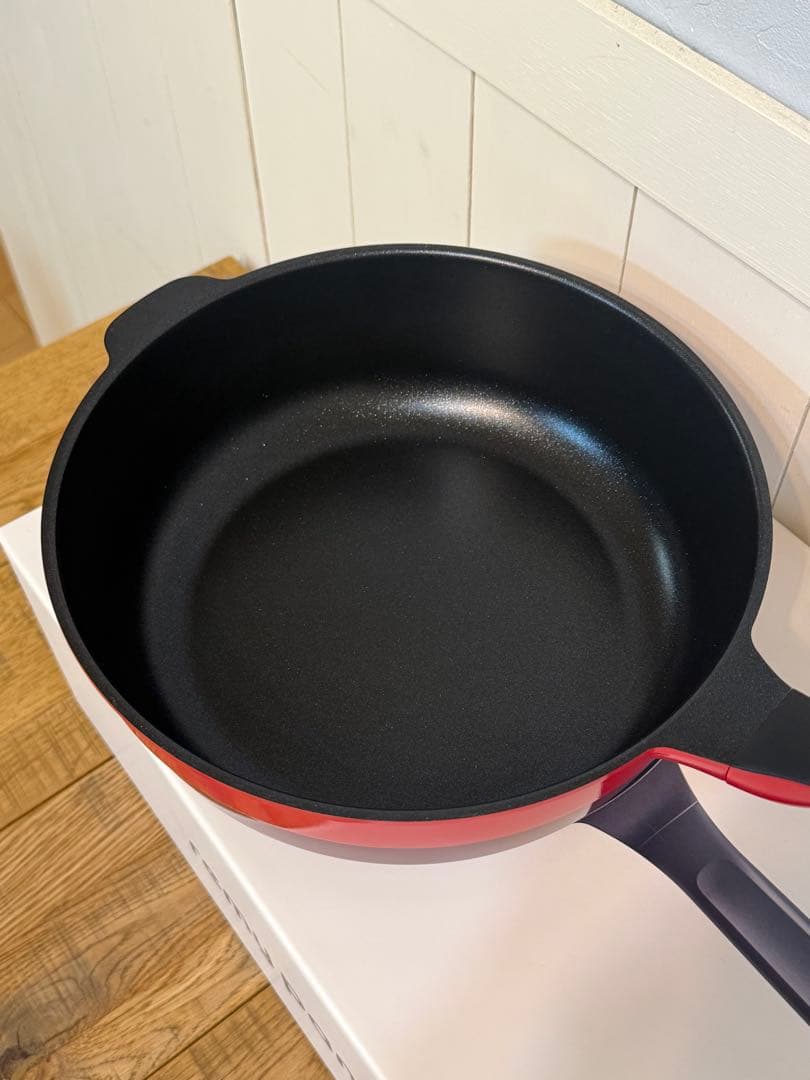 新品 レミパンプラス RHF-302 レッド 24cm