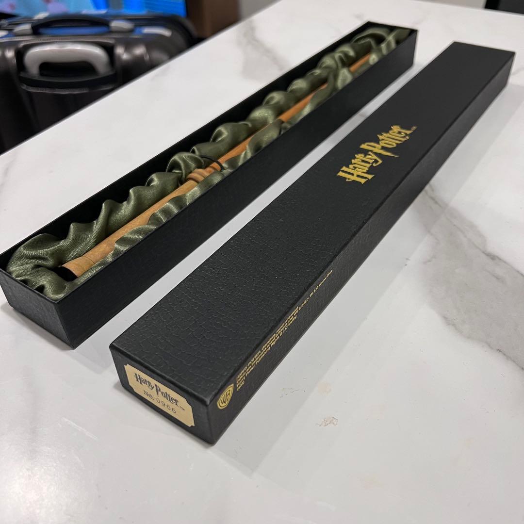 ハリーポッター 魔法の杖 WB ワーナー シリアルナンバー入り - メルカリ