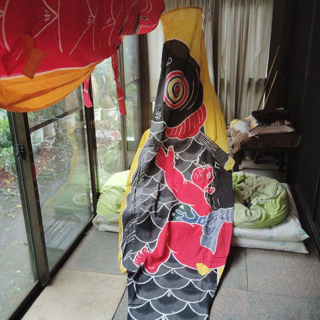 鯉のぼり　3本　黒鯉一本　緋鯉二本