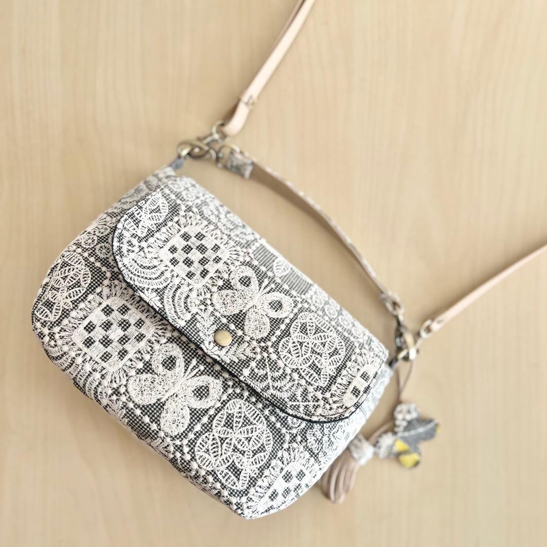 ⭐︎ミナペルホネン コロンとしたショルダーバッグMB602-131