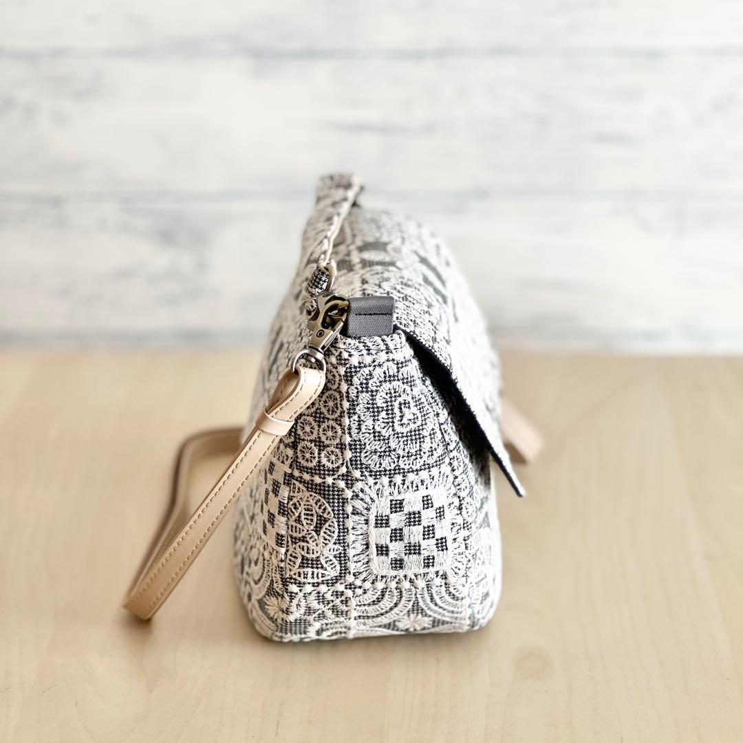 ⭐︎ミナペルホネン コロンとしたショルダーバッグMB602-131