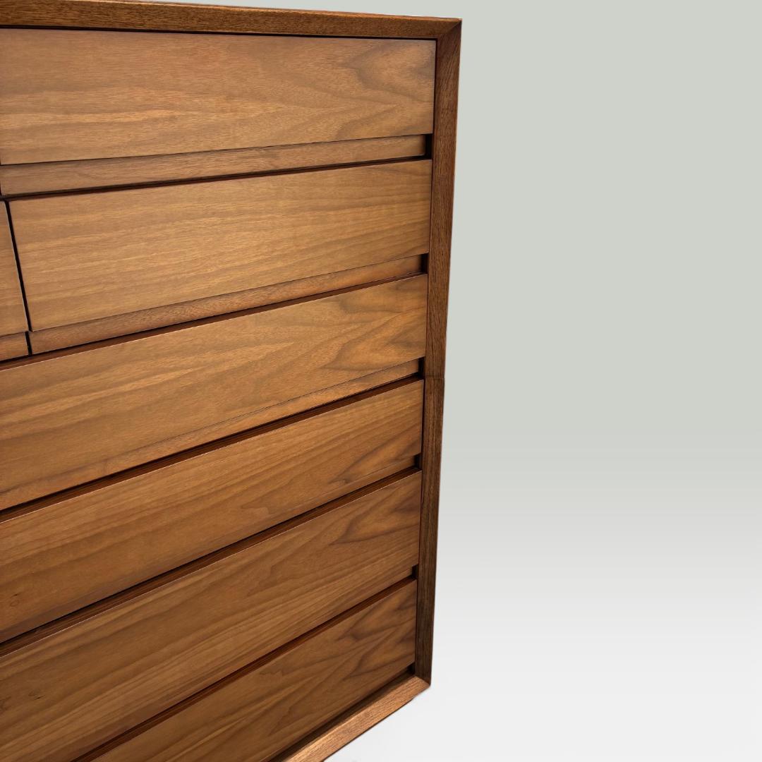 美品　IDC　大塚家具　ウォールナット　6段　チェスト　北欧　タンス