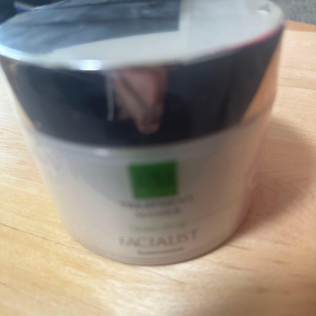 新品未開封 シーボン フェイシャリスト トリートメントマセ R 230g