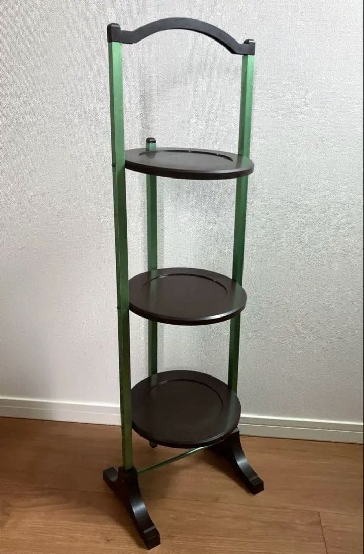 【antique】ベークライトの3段ティーラック