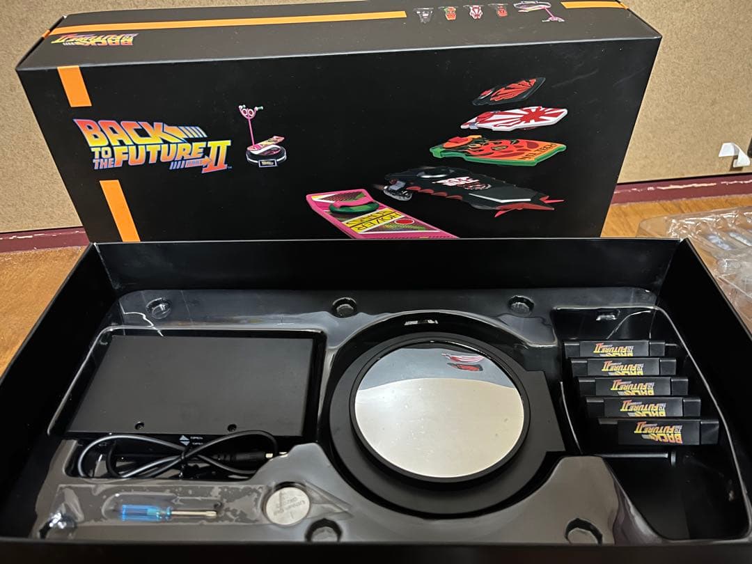 バックトゥザフューチャー1/6 Magnetic Floating ホバーボード - メルカリ