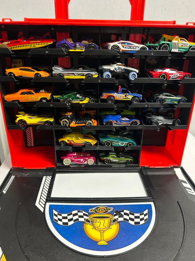 Hot Wheels トミカ