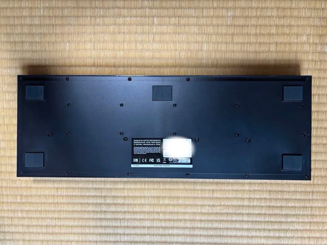 DTM・DAW NI KOMPLETE 14 STANDARD + KONTROL M32