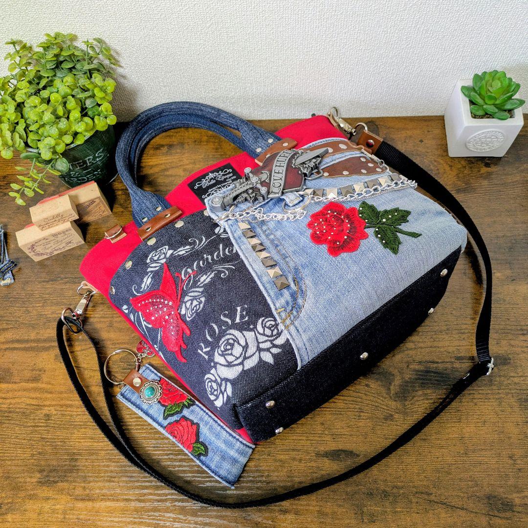 デニムリメイク 2wayトート｜薔薇×バタフライ刺繍・ポケットたくさん・底鋲付き