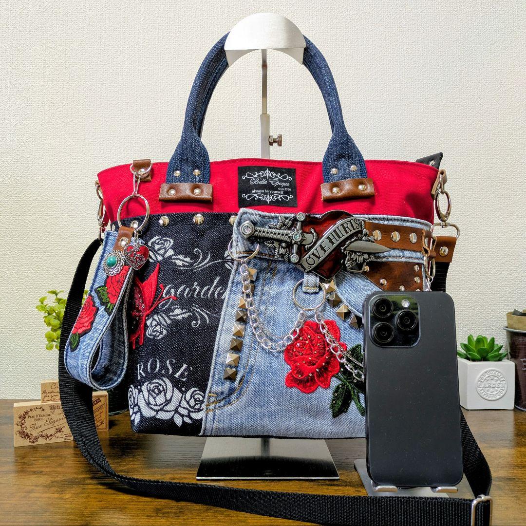 デニムリメイク 2wayトート｜薔薇×バタフライ刺繍・ポケットたくさん・底鋲付き